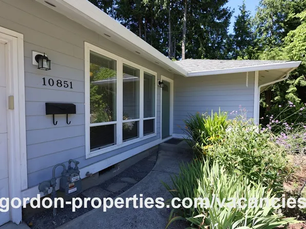 10851 SE Garrett Dr, Milwaukie, OR 97222