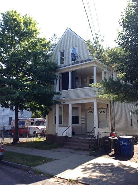 Building Photo 4