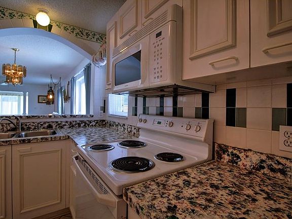 4th image of 301 Guido Ave