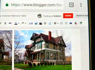 320 S 1st St, Monmouth, IL 61462