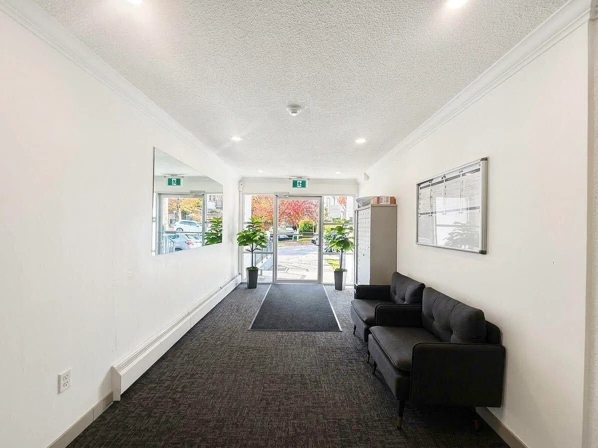 1 bed, 640 sqft, $1,850 — Photo 2