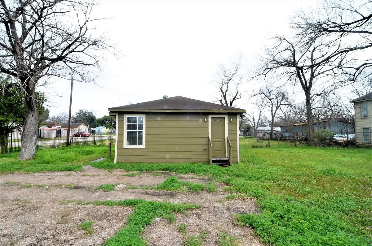 Building Photo - 7326 Eagle Pass St
