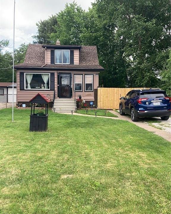 1st image of 12032 Carrington Ave