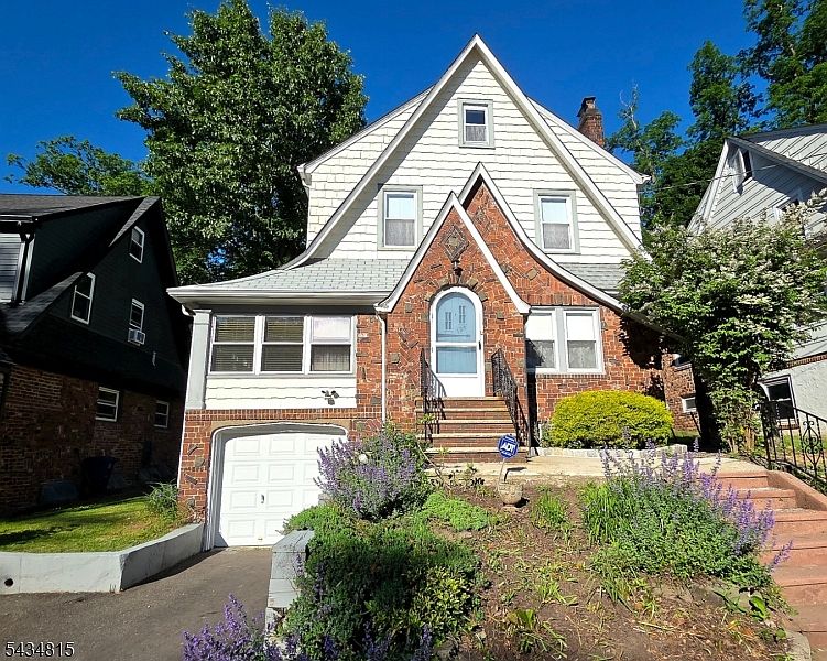 1st image of 124 Walker Rd