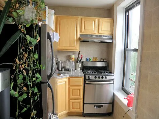 Rented by Vespa Properties Group | media 5