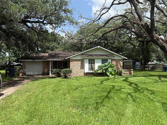 2nd image of 332 County Road 698a