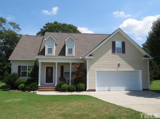 8101 Hartwood Glen Cir, Willow Spring, NC 27592
