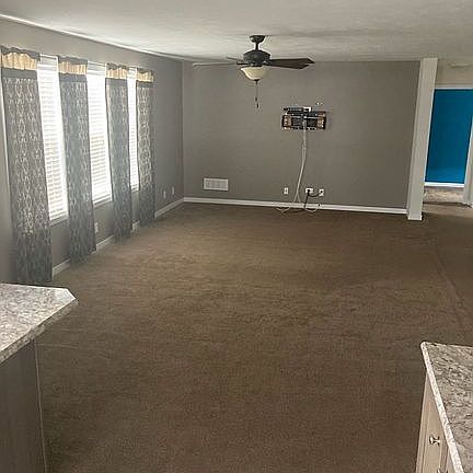 4th image of 7410 Unicorn Ave SE
