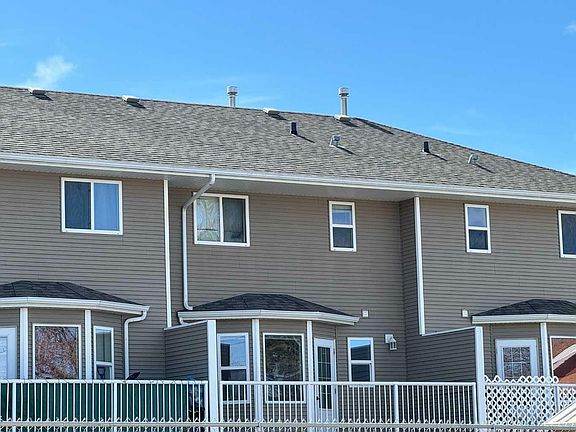 3rd image of 2-3905 46th St #2