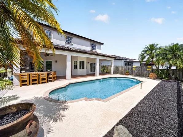 6903 SW 158th Ave, Miami, FL 33193