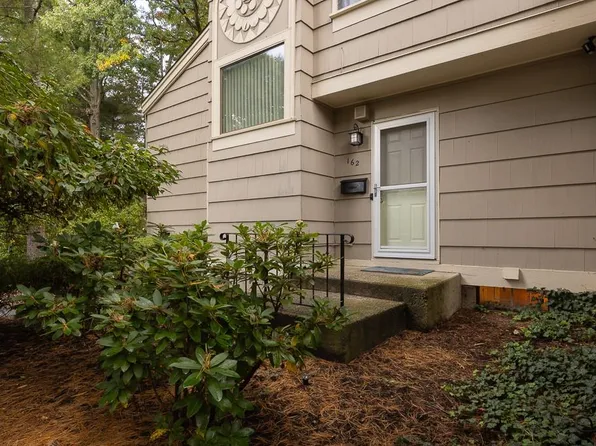 162 Branchwood Lane, Nanuet, NY 10954