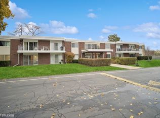 100 Deborah Ln APT A28, Wheeling, IL 60090