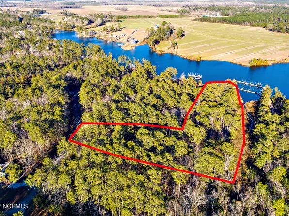 64 Shoreline Ct Lot 21 & 22, Oriental, NC 28571
