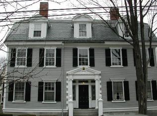 7 Hamilton St APT 4, Salem, MA 01970