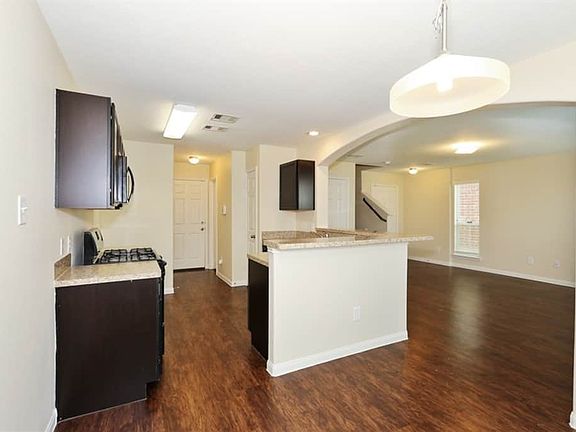 3rd image of 2614 Kiplands Ct
