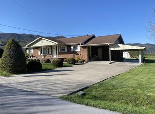 111 Tilson Ave, Hampton, TN 37658