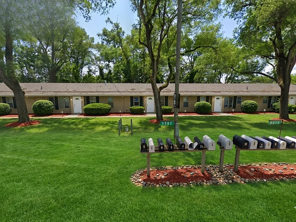 8587-8615 Pontiac Lake Rd