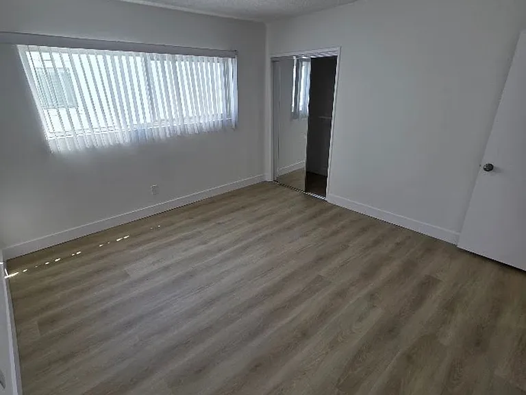 3505 Emerald St — Photo 35