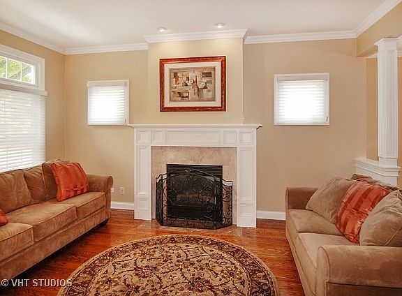 2nd image of 1416 Elgin Ave