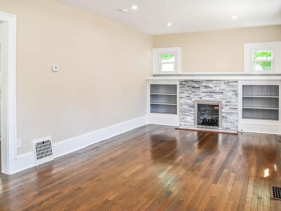 2nd image of 1847 8th St