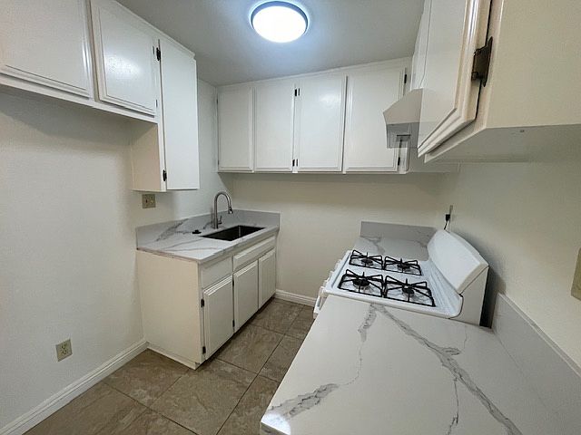 1st image of 1339 W Stoneridge Ct APT 2