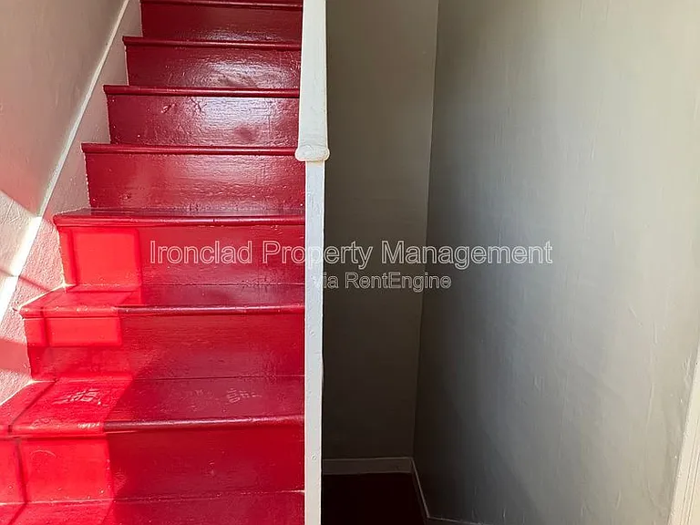 548 Main St #2 — Photo 19