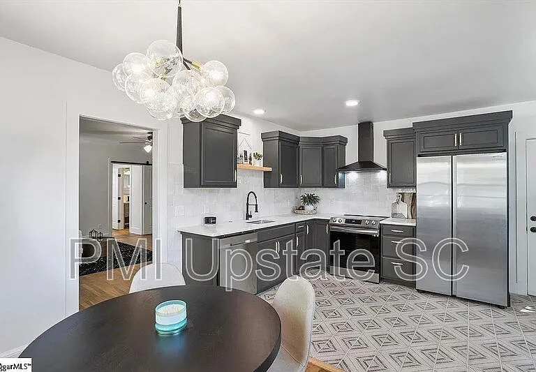 7 Sunshine Ave — Photo 10