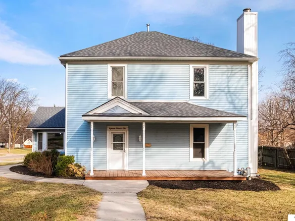 1801 Hancock St, Bellevue, NE 68005