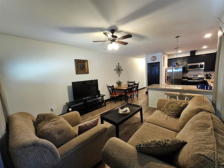 6706 Avenue C — Photo 3