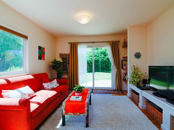 4th image of 1581 Kingsgate Dr