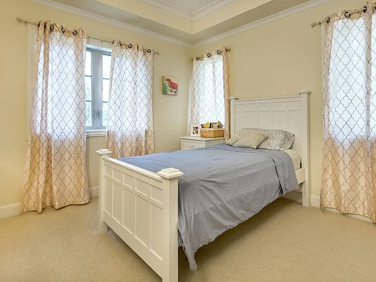 2261 Saint Francis Dr — Photo 23