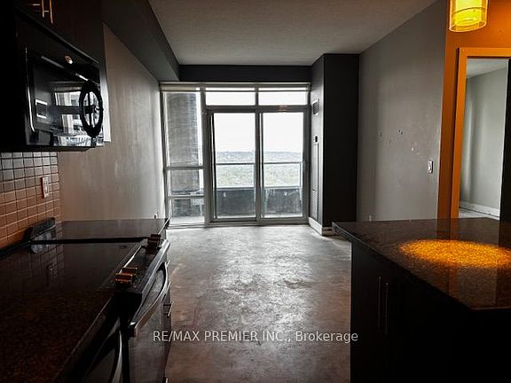 3rd image of 120 Homewood Ave #2805