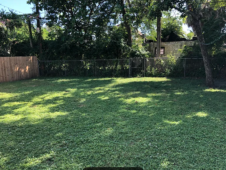 large fenced in backyard for dogs