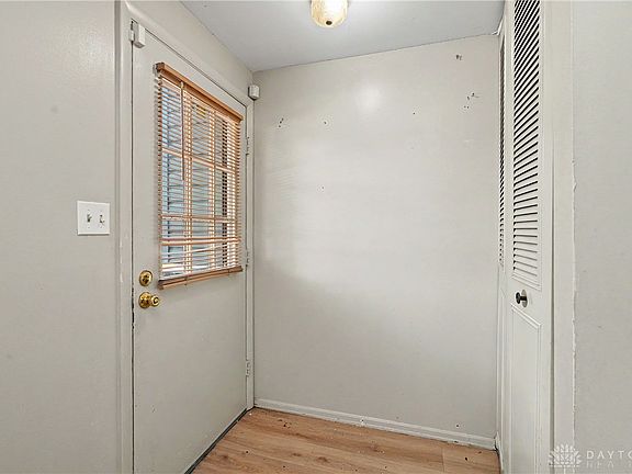 5th image of 106 Walden Farm Cir