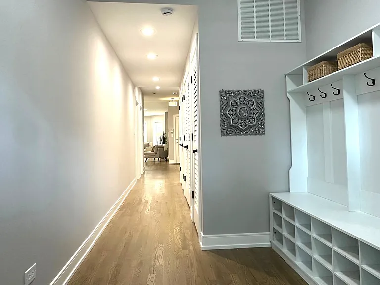 2639 W Carmen Ave #3E — Photo 25