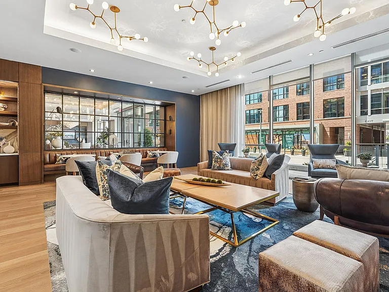 Vertis Lobby Lounge