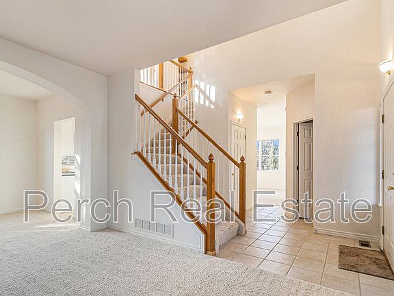 3rd image of 113 Overland Ct