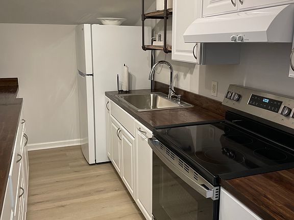 3rd image of 6327 Swains Rd