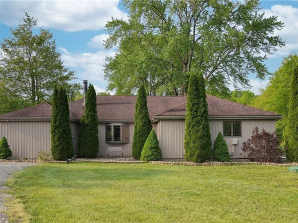 3238 Warren Sharon Rd, Vienna, OH 44473