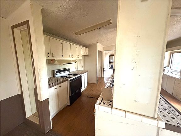 3rd image of 15435 Realtree Rd