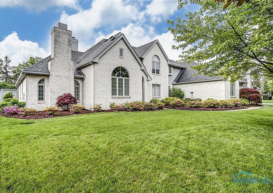 1st image of 30032 Waterford Dr