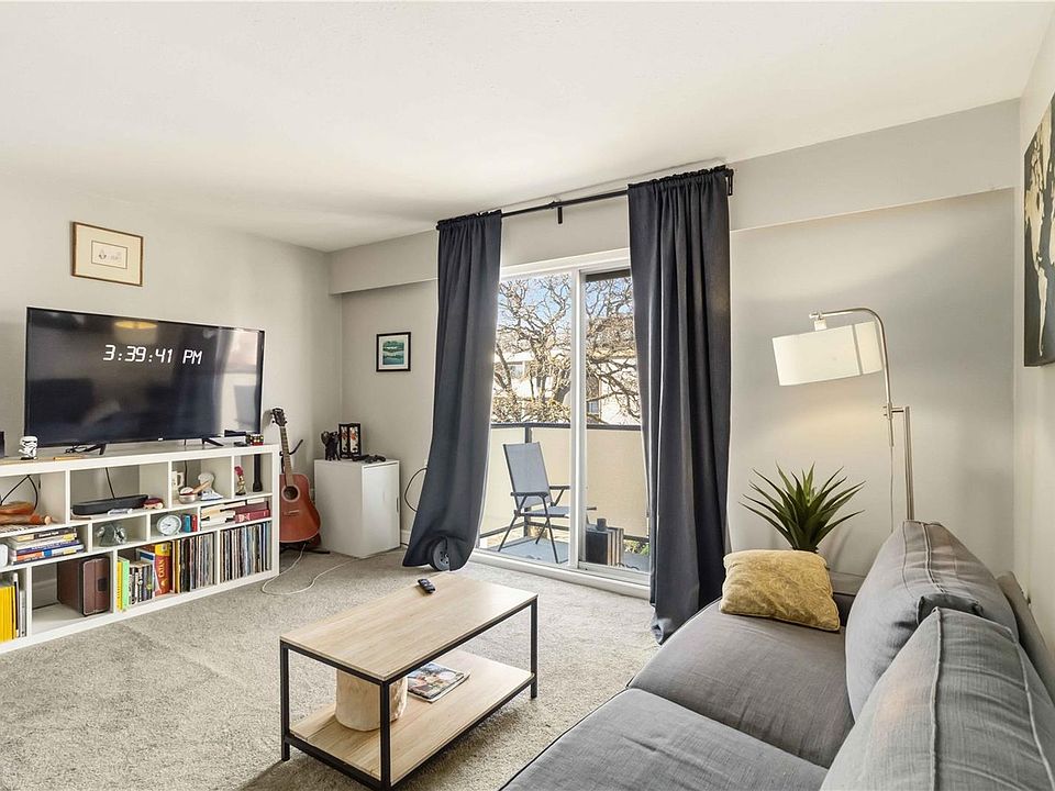 1st image of 904 Hillside Ave #302