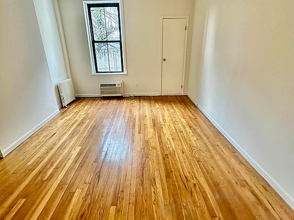 2nd image of 40 Columbia Pl APT 2