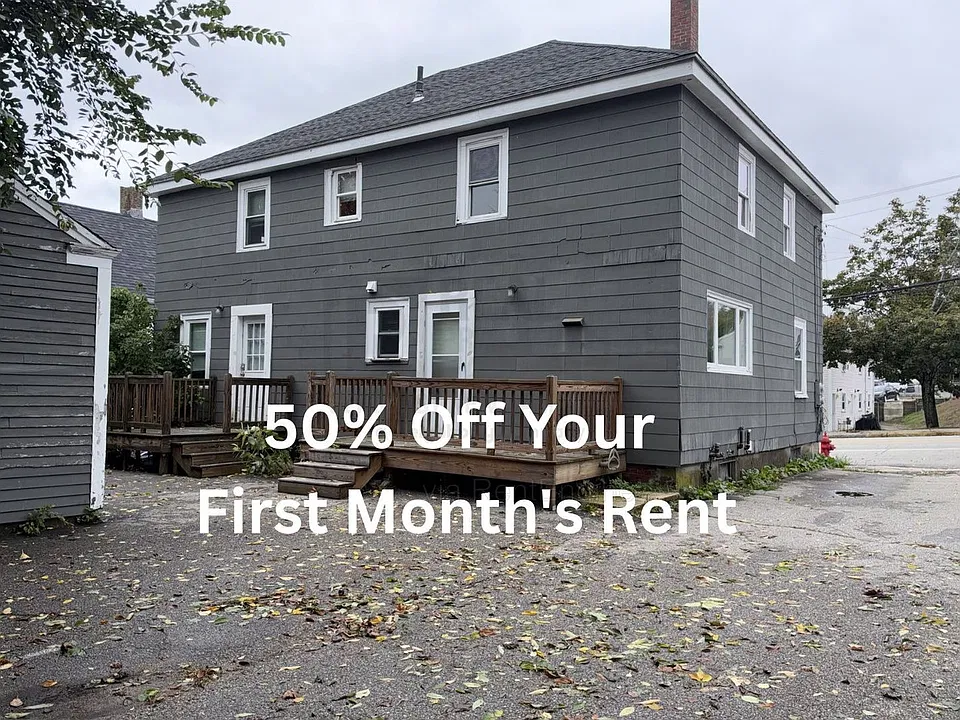 228 N Main St
