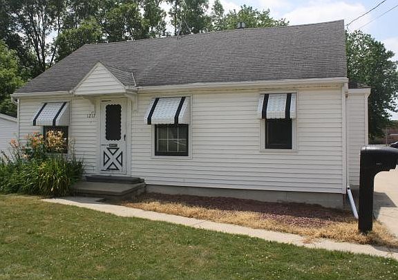2nd image of 1217 Western Ave