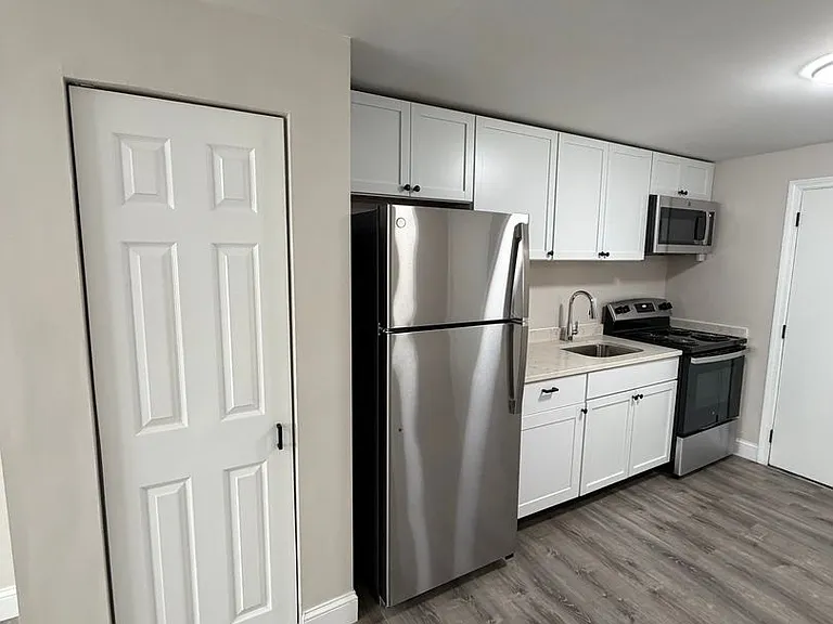Willard Street Apartments offers the perfect location, with easy access to all major Highways 495... — Photo 13