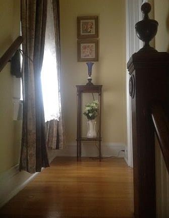 4th image of 157 Broad St