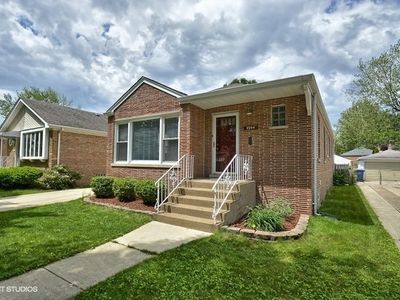 9944 S Sawyer Ave, Evergreen Park, IL, 60805