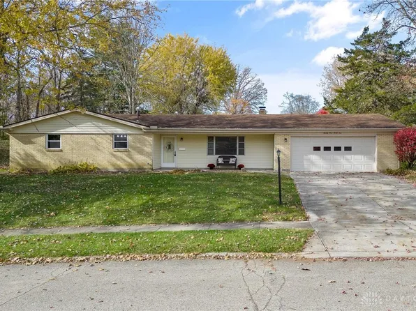 2331 Bellemead Dr, Bellbrook, OH 45305