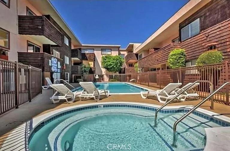5403 Newcastle Ave #8 — Photo 31